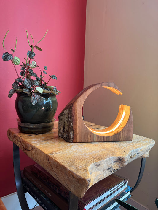 "Canada" Maple Wooden Lamp