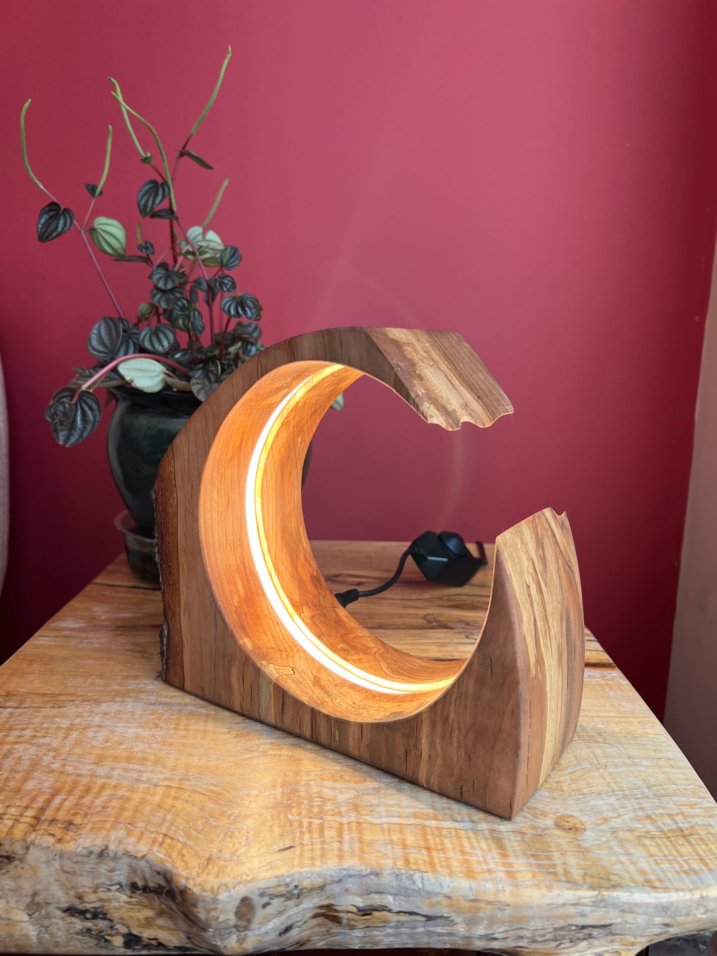 "Canada" Maple Wooden Lamp